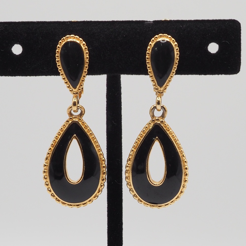 Vintage Trifari Earrings Black Enamel Dangle Clip On Polished Gold Tone Teardrop